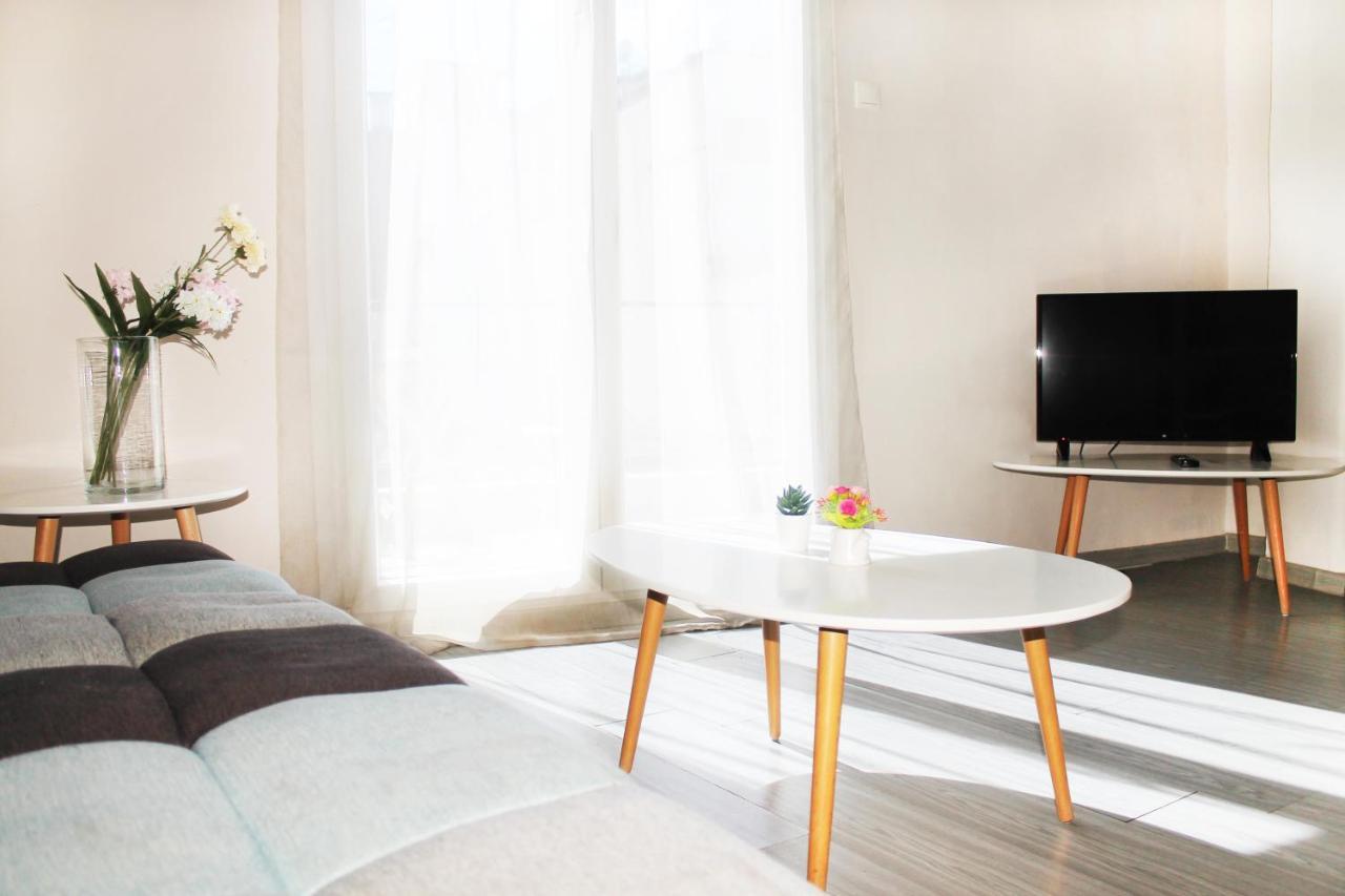 Wsd Golden Times 8 Apartment Hotel เอเธนส์ ภายนอก รูปภาพ