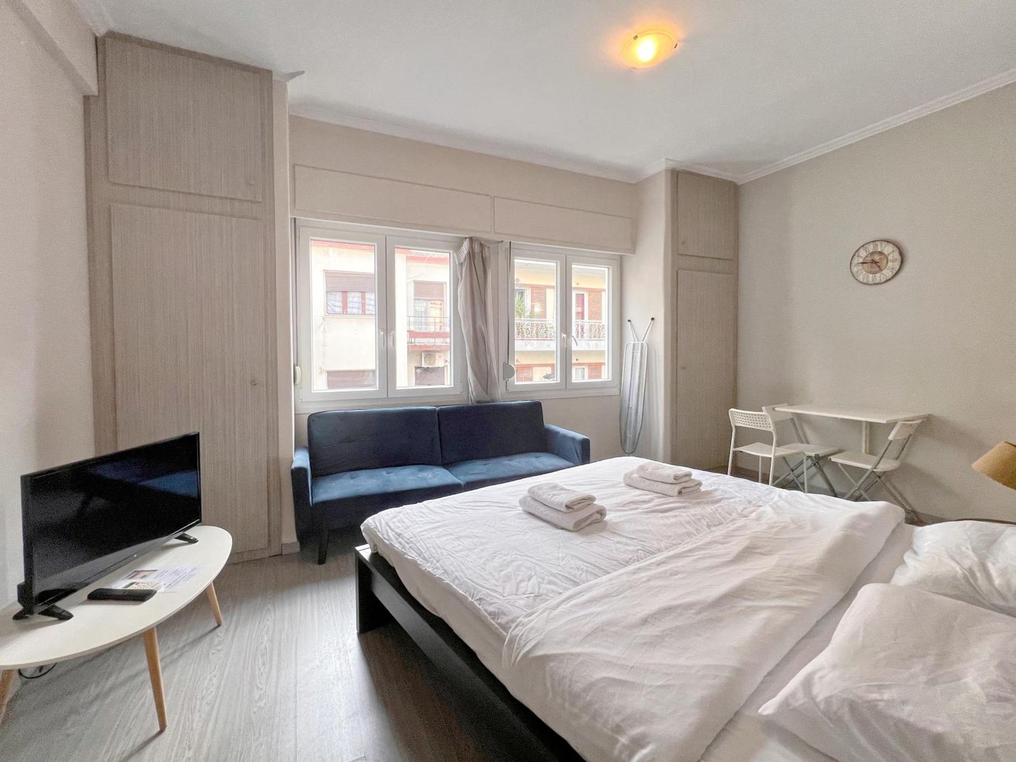 Wsd Golden Times 8 Apartment Hotel เอเธนส์ ภายนอก รูปภาพ