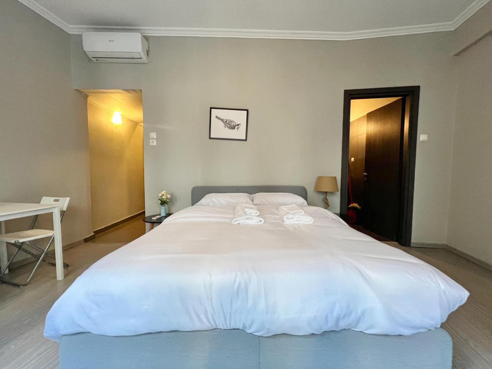 Wsd Golden Times 8 Apartment Hotel เอเธนส์ ภายนอก รูปภาพ