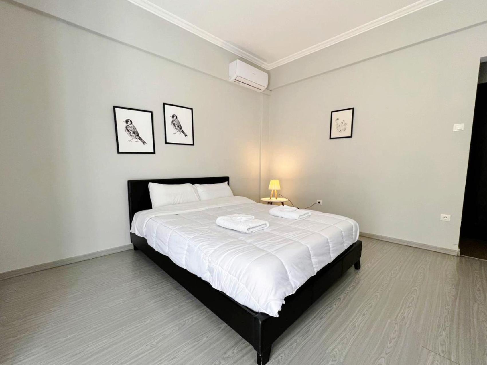 Wsd Golden Times 8 Apartment Hotel เอเธนส์ ภายนอก รูปภาพ