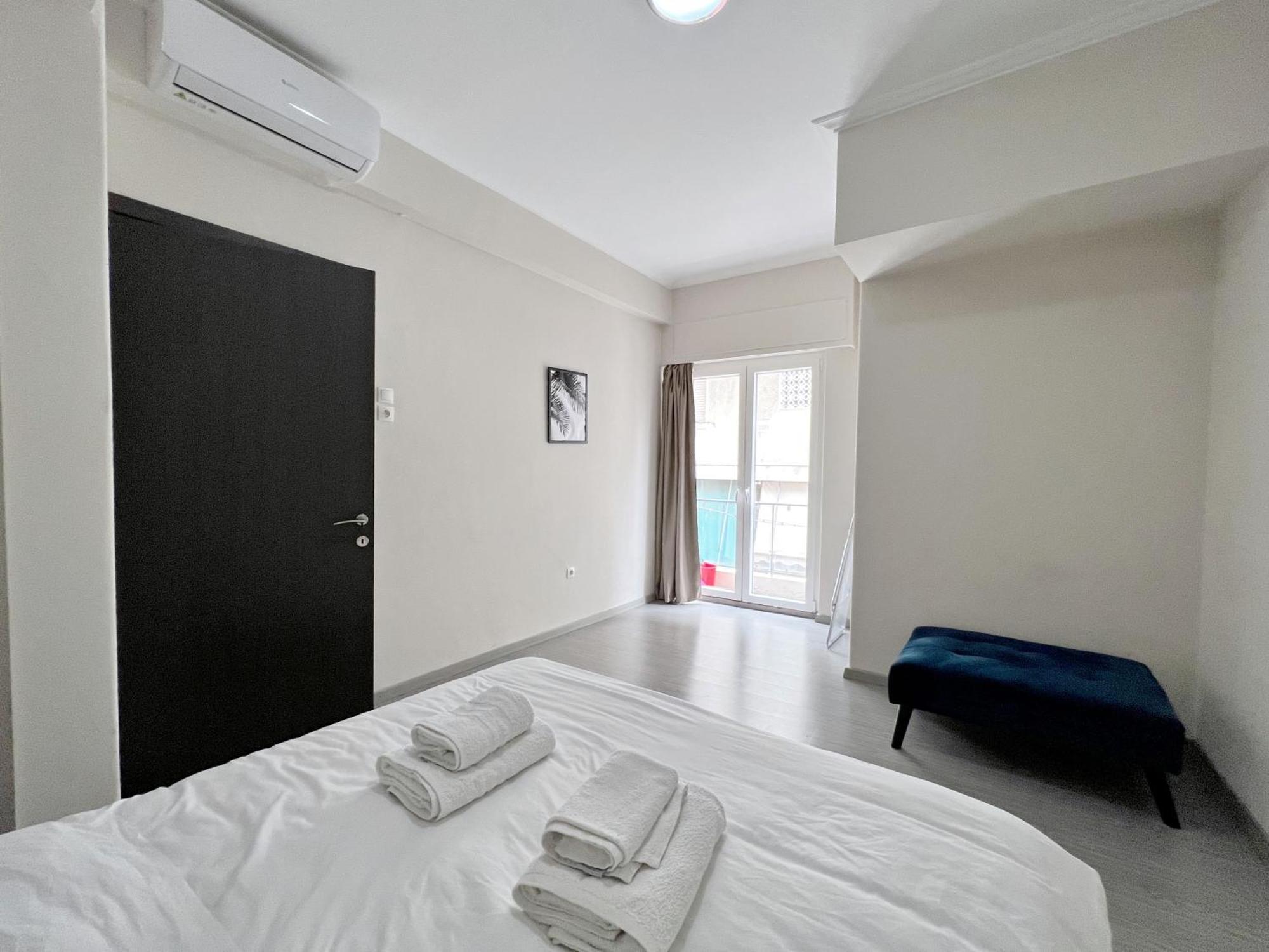 Wsd Golden Times 8 Apartment Hotel เอเธนส์ ภายนอก รูปภาพ
